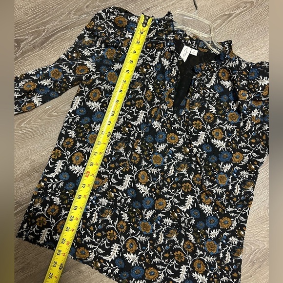 Joie Swiss Dot Dark Floral Print Ruffled Split Tie Neck Blouse Lined Size Small - Picture 4 of 12